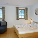 Brugger Apartman *