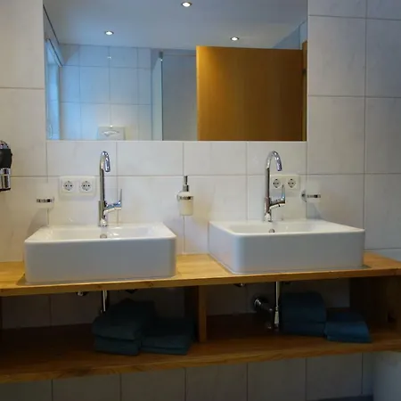 Brugger Apartment *